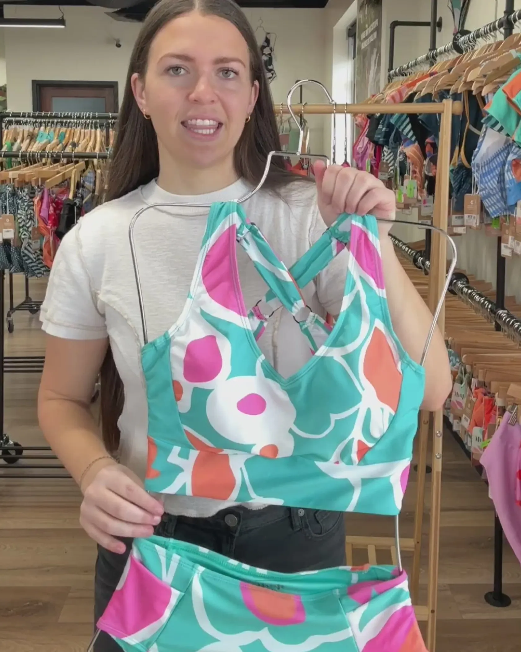 Nani Swimwear Swim Tops|Underwire V-Neck Crop