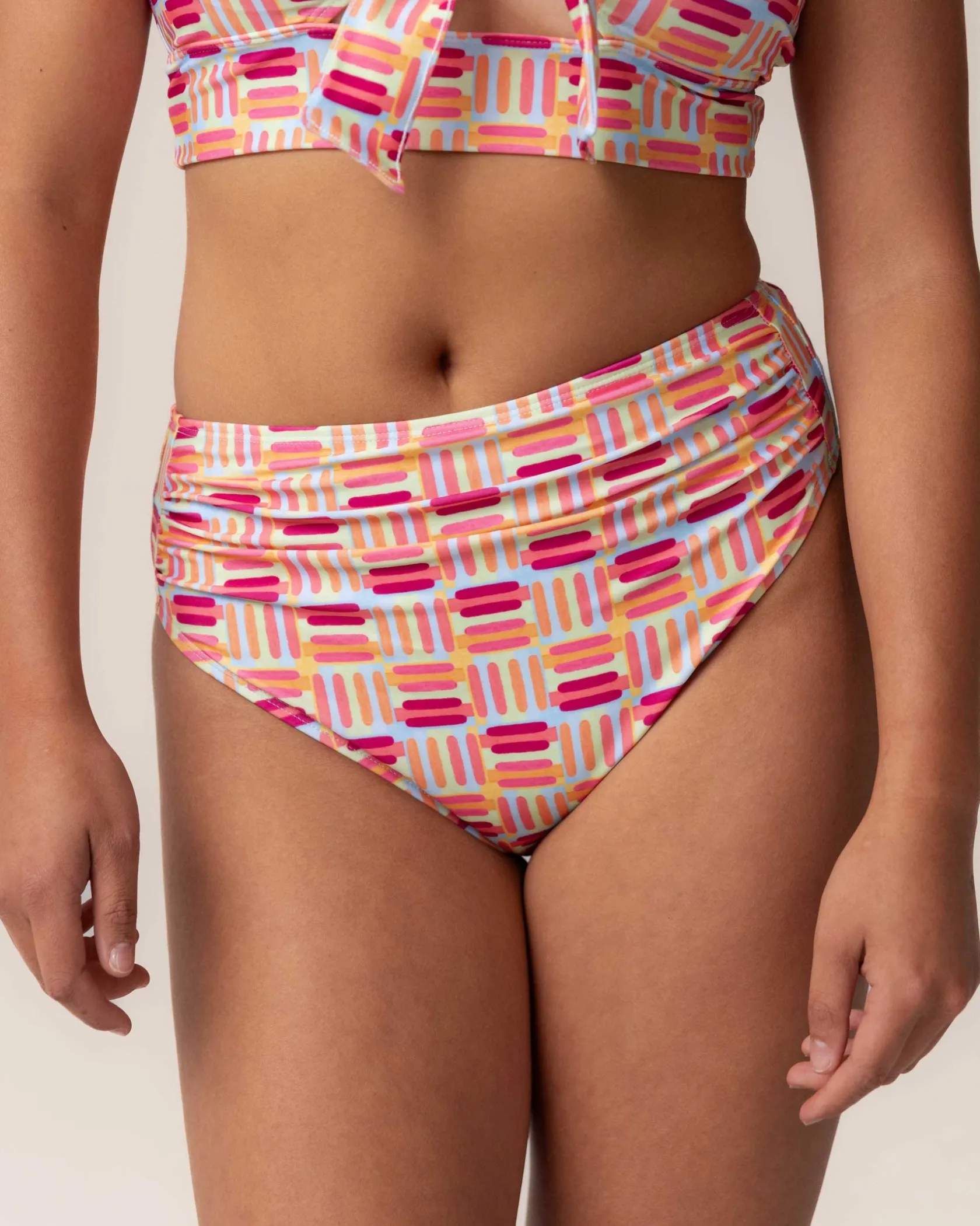 Nani Swimwear Swim Bottoms|High Leg Ruched Bottom